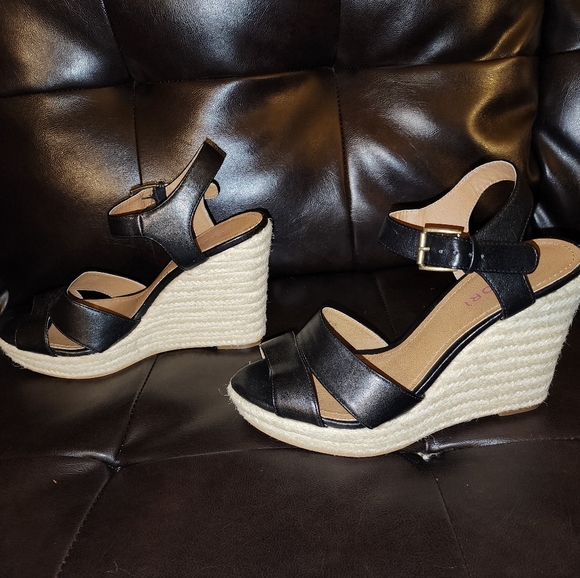 Tesori Espadrille Wedges size 7M - Picture 2 of 5